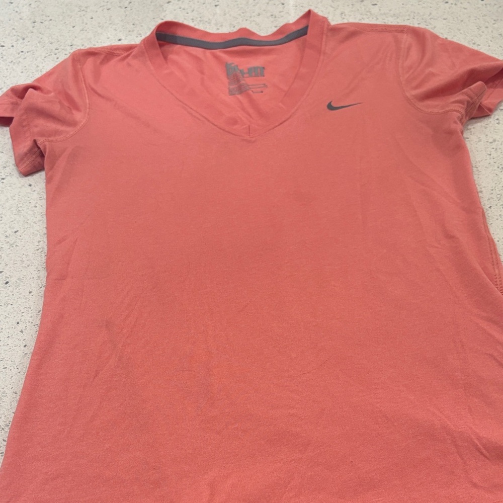 Nike Women's Short Sleeve Coral Tee Size S